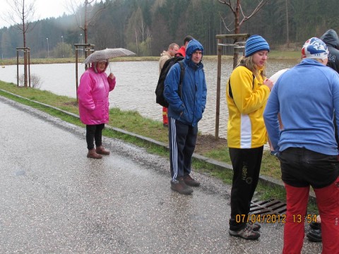 Poslední závody sezóny otužilců v Nové Pace