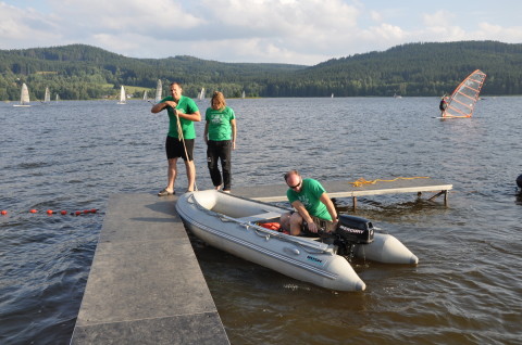 Stříbro a bronz na závodě štafet na 4 x 2km