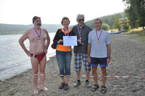 Stříbro a bronz na závodě štafet na 4 x 2km