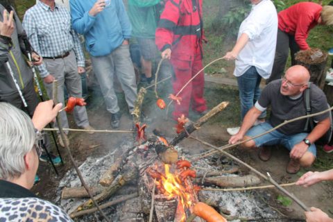 Otužilci v létě nezahálejí – červnový „trojboj“ (brigáda, kontrolní závod a táborák)